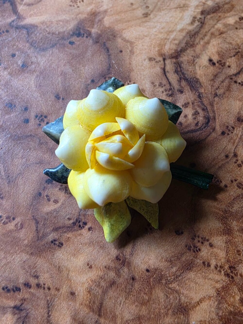 Vintage (1950s-60s) Seashell Flower Brooch